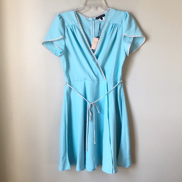 Smak Parlour | Dotted Trim Faux Wrap Flare Dress - Picture 4 of 8